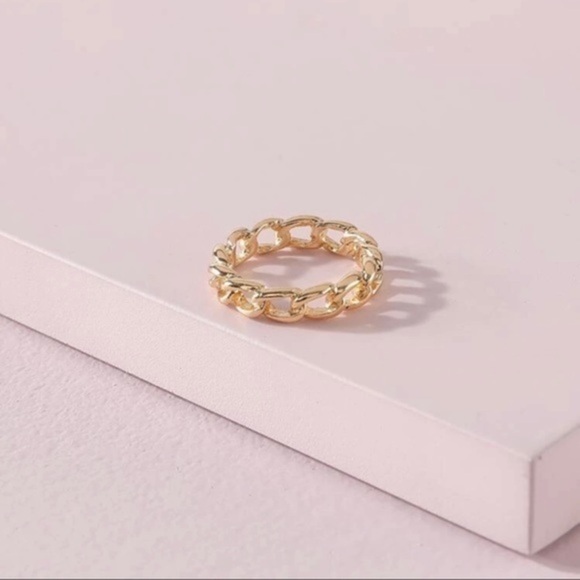 3/$30 💛 Chain Ring - Picture 4 of 4